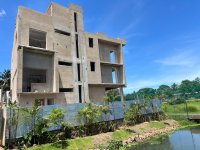 Luxury Residence House in Lake Drive – Facing Golf Course Col 8